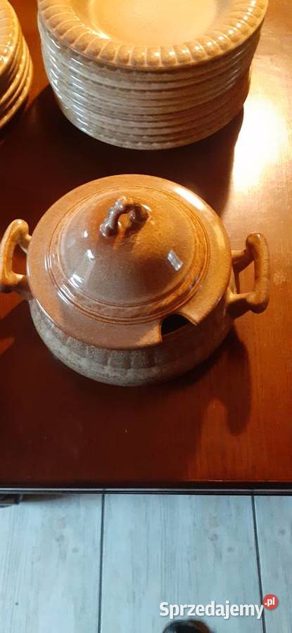 Ceramiczne naczynia zastawy