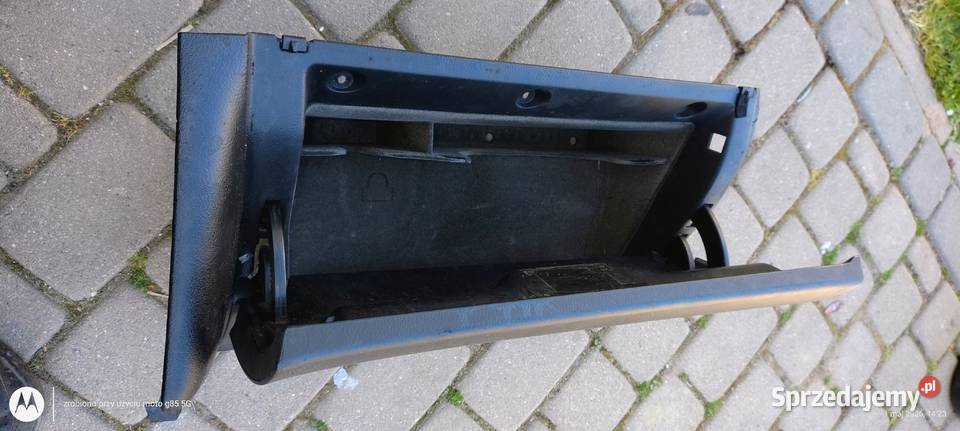 Schowek strona pasażera Golf 4 1J dolnośląskie Lubin
