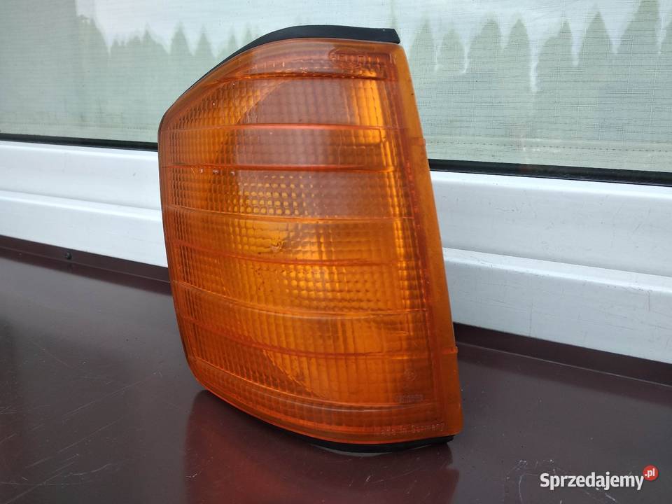 Mercedes 190 W201 kierunkowskaz przedni kierunek Sieradz