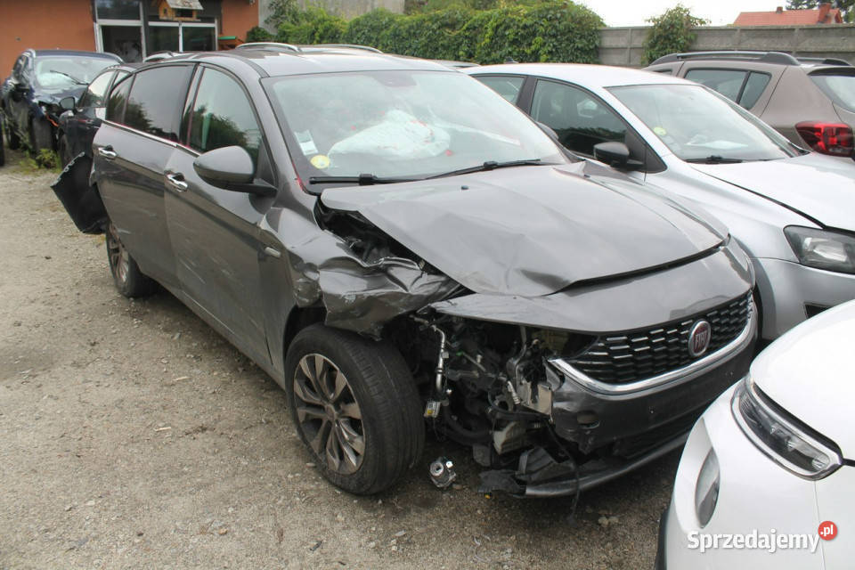 Fiat Tipo II 2016 uszkodzony wielkopolskie Ostrów Wielkopolski