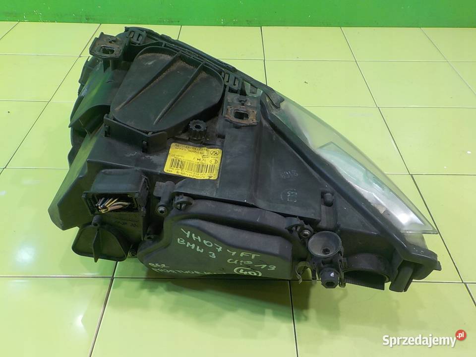 BMW 3 E92 25 B 07r 2D COUPE XENON lampa prawa Suków