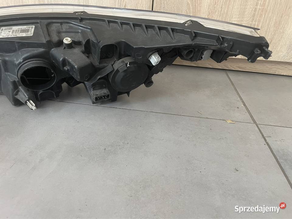 Citroen C4 reflektor prawy I osobowe Kozubszczyzna sprzedam