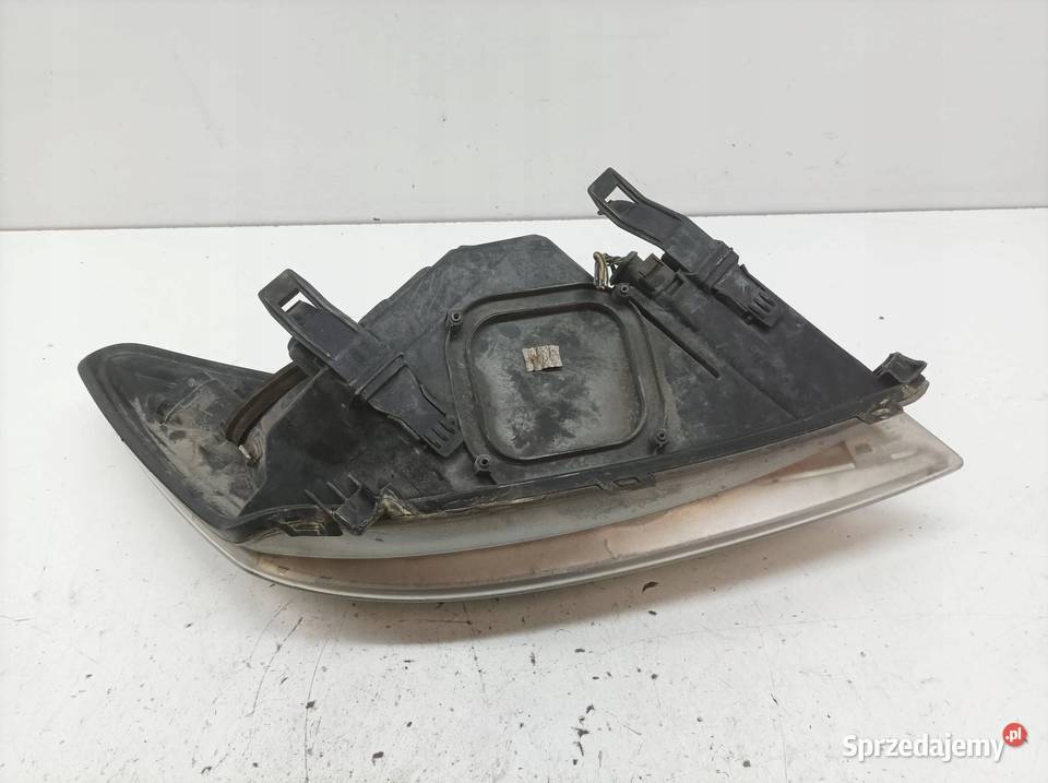 LAMPA PRZÓD LEWA LIFT 8M5113W030AD Ford Focus świętokrzyskie