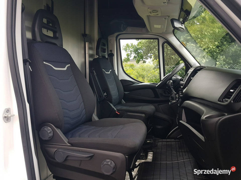 Iveco Daily KONTENER NISKOPODŁOGOWY 443x223x242 klimatyzacja Iveco Poręba