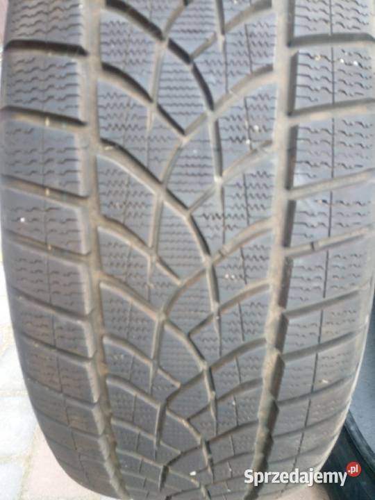 Goodyear opony zimowe 235 50 19 255 50 19