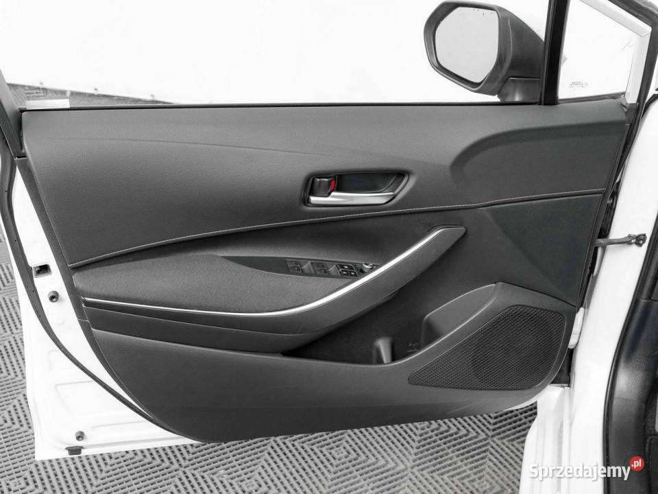 Suzuki Swace GD6J32918 Hybrid Premium Plus CVT sprzedam