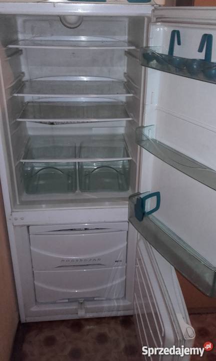 lodówka POLAR