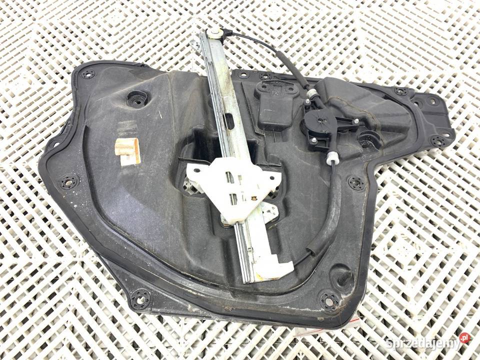 PODNOŚNIK SZYBY PRAWY PRZÓD MAZDA 3 BM Hatchback