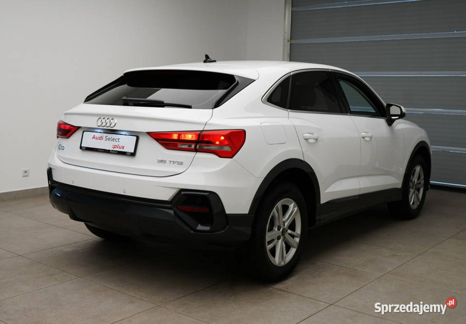 Audi Q3 Sportback 35TFSI 150 Manual Virtual podgrzewane fotele Kielce