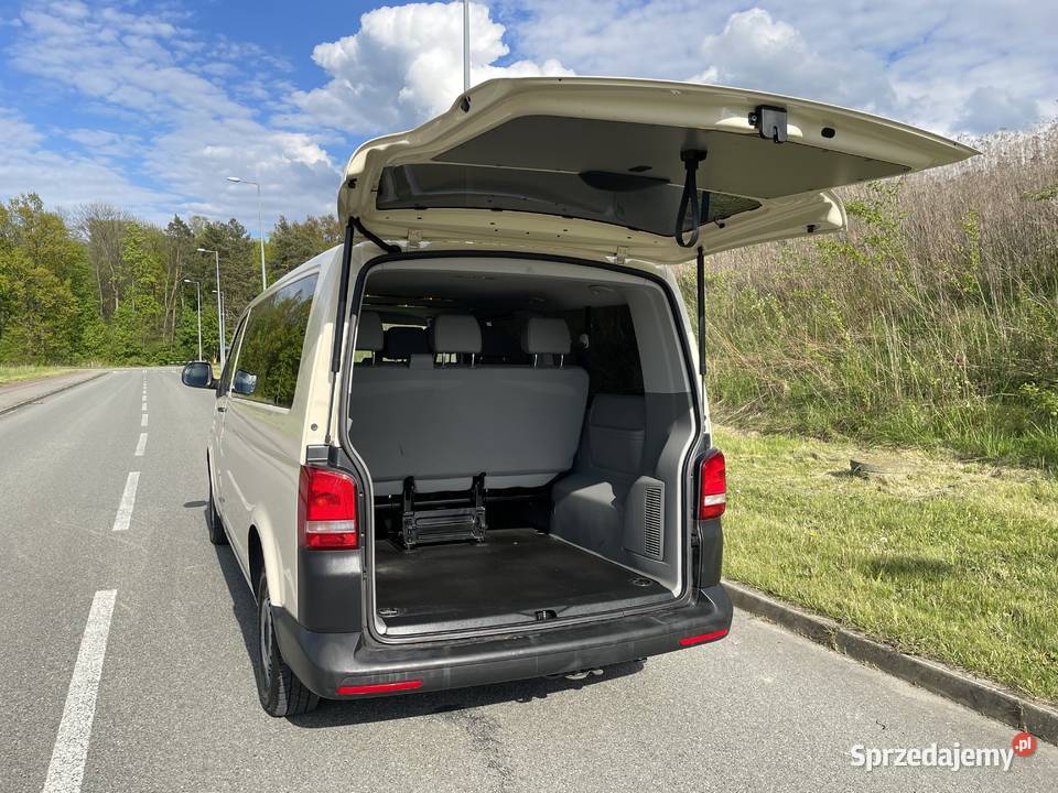 VW TRANSPORTER T5 9 miejsc