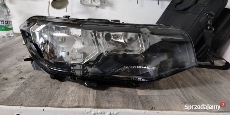 Sprzedam reflektor VW T CROSS