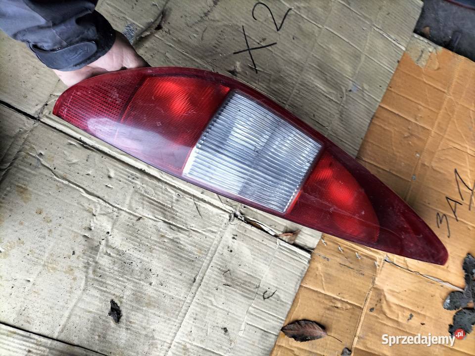 MONDEO MK3 KOMBI LAMPA LAWA LEWY TYŁ lampy tylne lubelskie Kamień-Kolonia