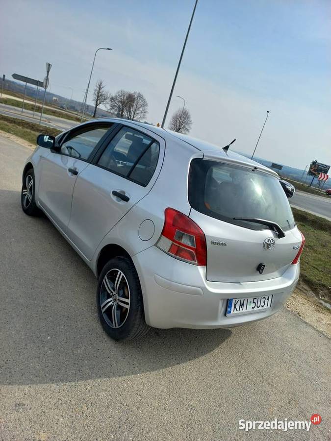 Toyota Yaris 2 10 2010r Jaksice