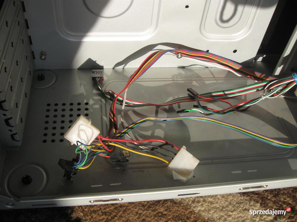 Obudowa komputera LYNX 703LDLCD