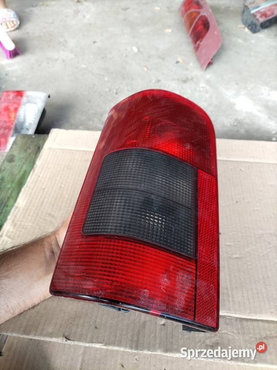 CITROEN BERLINGO PARTNER LAMPA TYŁ TYLNA LEWA lubelskie Kamień-Kolonia