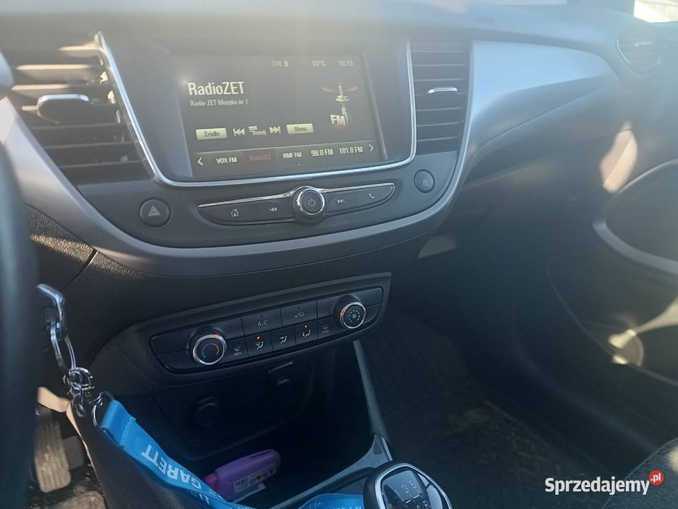 Opel crossland x zarejestrowany niski przebieg Wołoskowola
