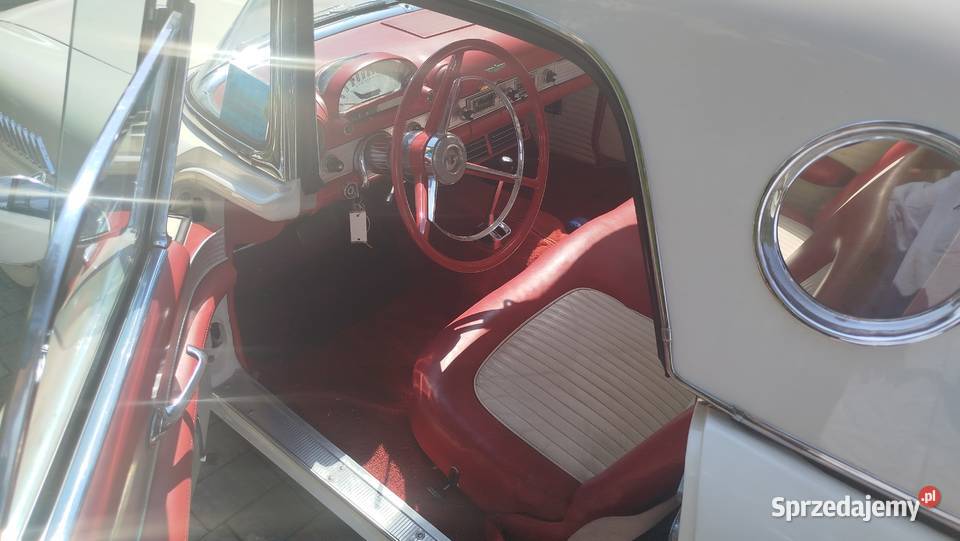 Ford Thunnderbird mazowieckie