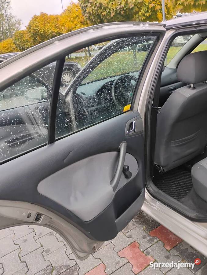 SKODA OCTAVIA 16 LPG manualna Lublin