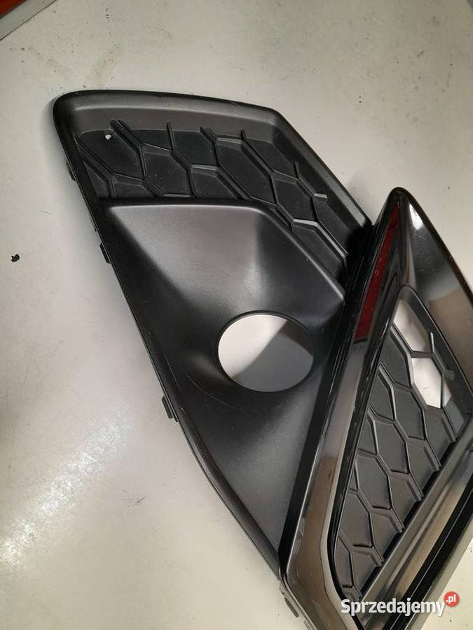 AUDI A4 B9 LIFT S LINE KRATKA ZAŚLEPKA ZDERZAKA
