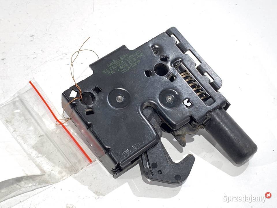 ZAMEK MASKI LEWY AUDI A4 B9 Kombi 8W0823509C