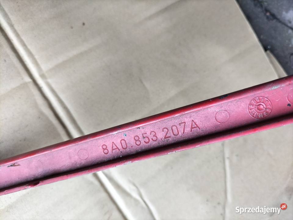 AUDI 80 B4 80B4 BLĘDA POD LAMPĘ LISTWA LISZWA Kamień-Kolonia
