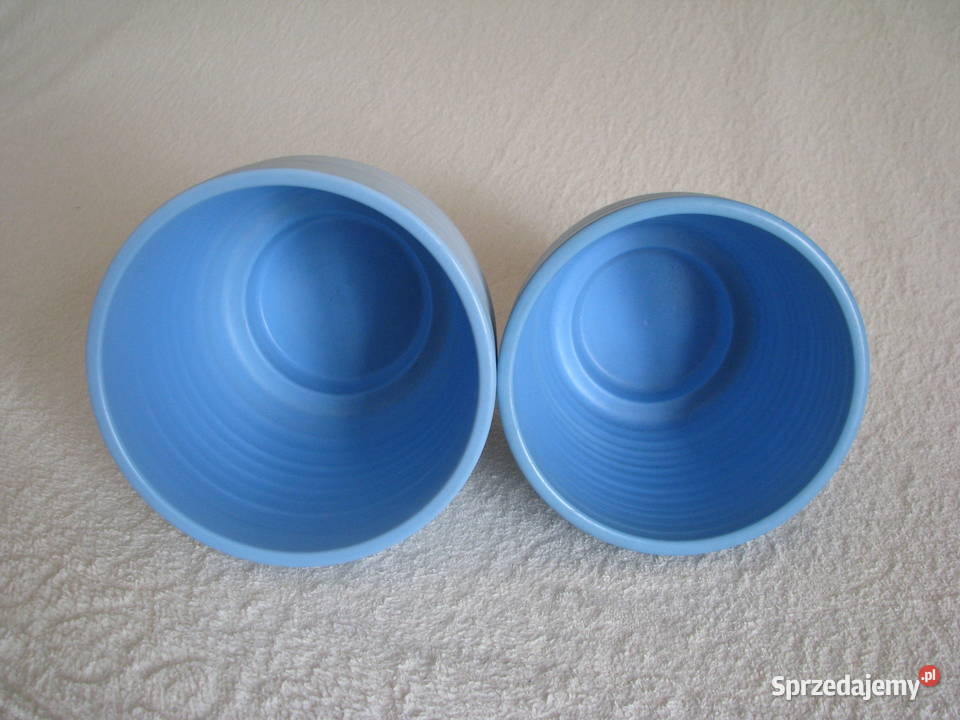Piękne karbowane ceramiczne niebieskie doniczki Brzegi