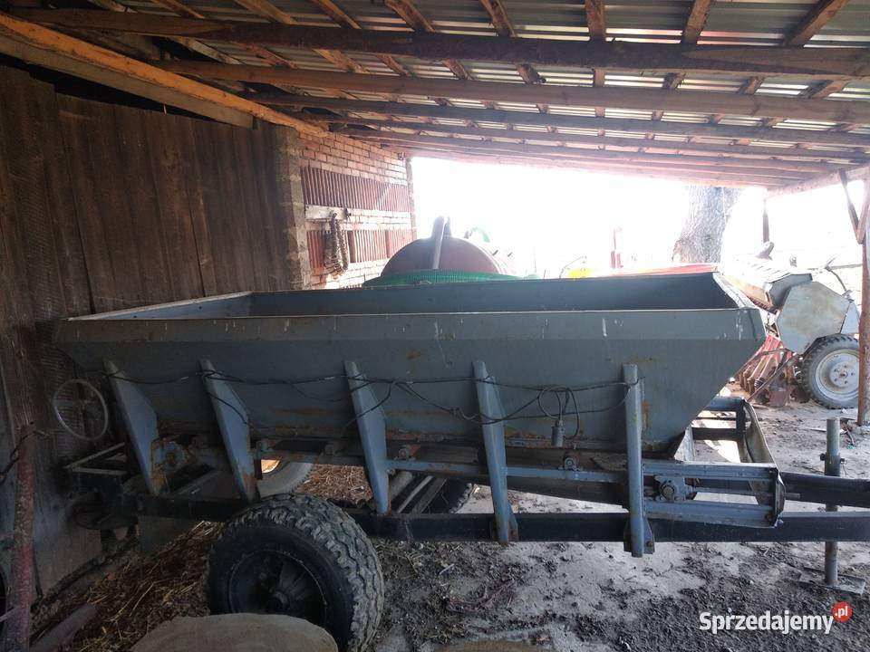 Rozsiewacz nawozuwapna RCW3 taśmowy małopolskie Sikorzyce sprzedam