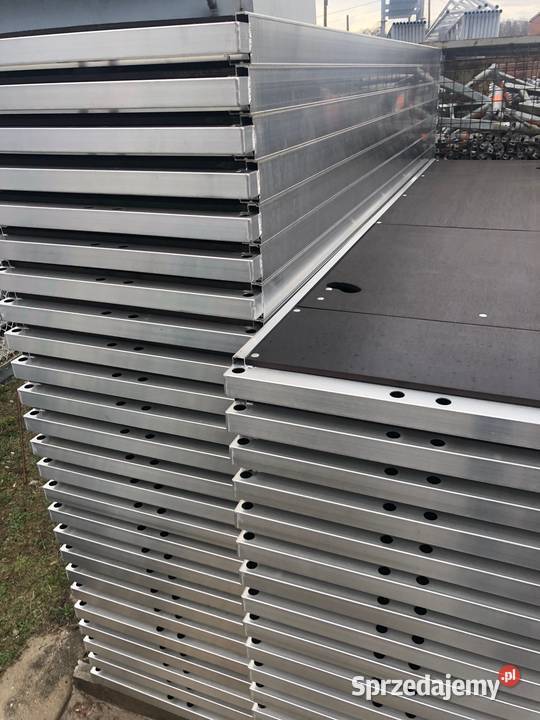 RUSZTOWANIE Fasadowe Elewacyjne 85m x 30m Ełk