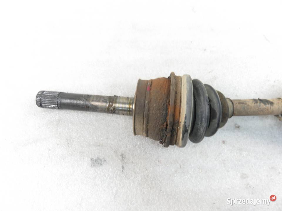 PÓŁOŚ LEWA PRZEDNIA NISSAN TERRANO II R20 24 i osobowe małopolskie sprzedam