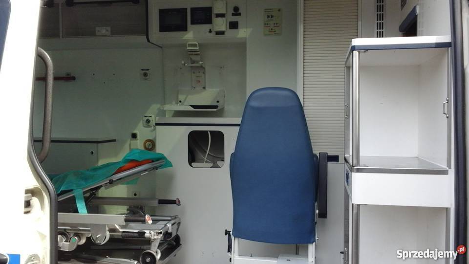 Ambulans karetka Volkswagen Crafter krajowy nieuszkodzony warmińsko-mazurskie