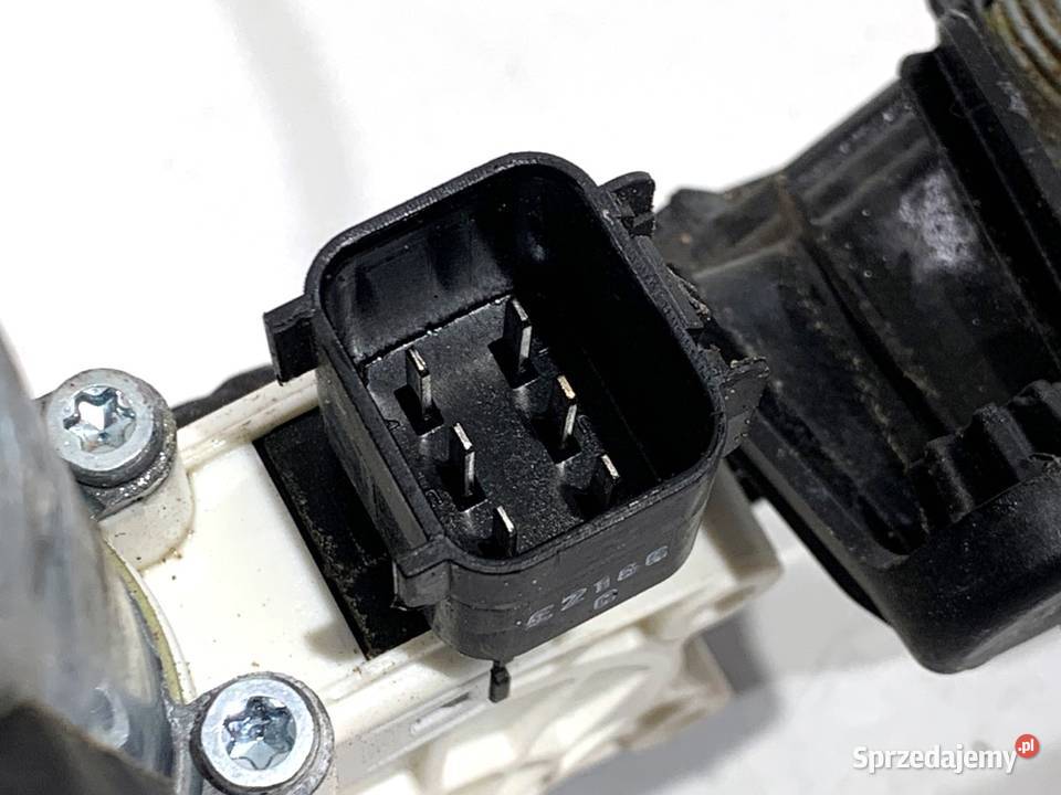 PODNOŚNIK SZYBY PRAWY PRZÓD JAGUAR FPACE podkarpackie