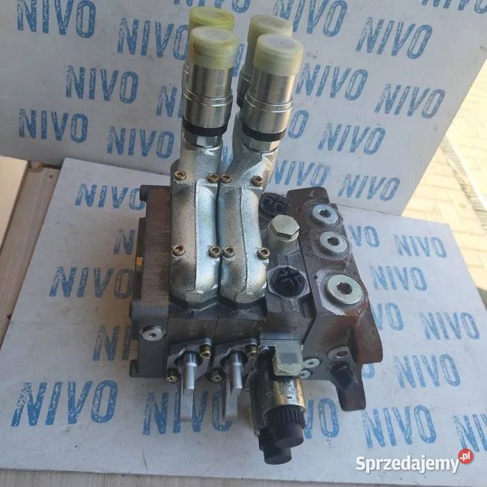 Zawor sterujacy hydrauliki 87546168 case farmall sprzedam