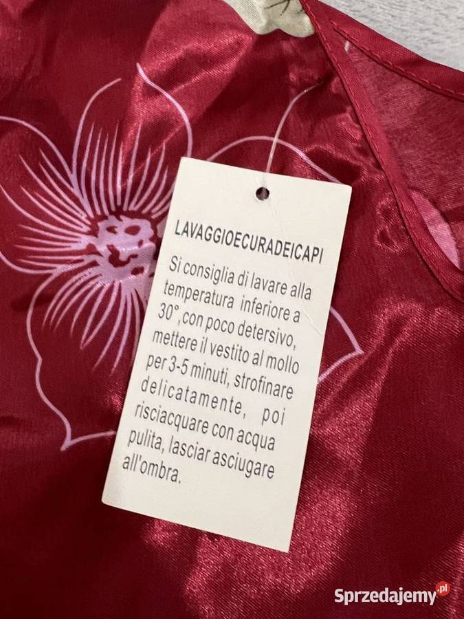 Top koszulka na ramiączkach czerwona w kwiatki Jasło