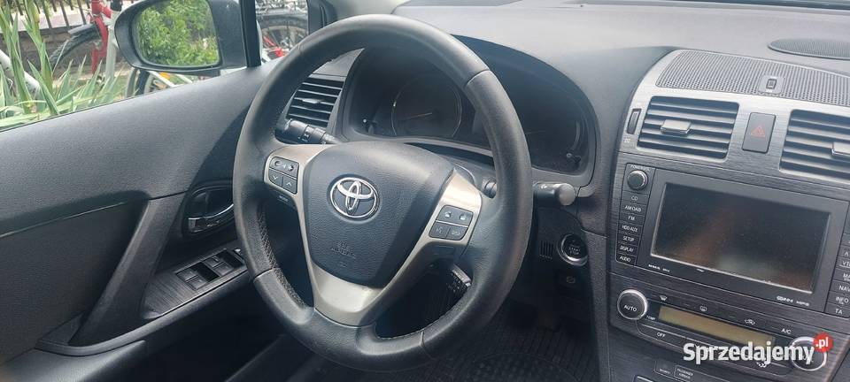 Sprzedam TOYOTĘ AVENSIS Najbogatsza wersja Łask sprzedam