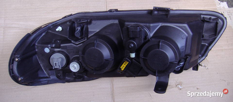 NISSAN ALMERA N16 LAMPA PRAWA PRZÓD KOITO śląskie Katowice