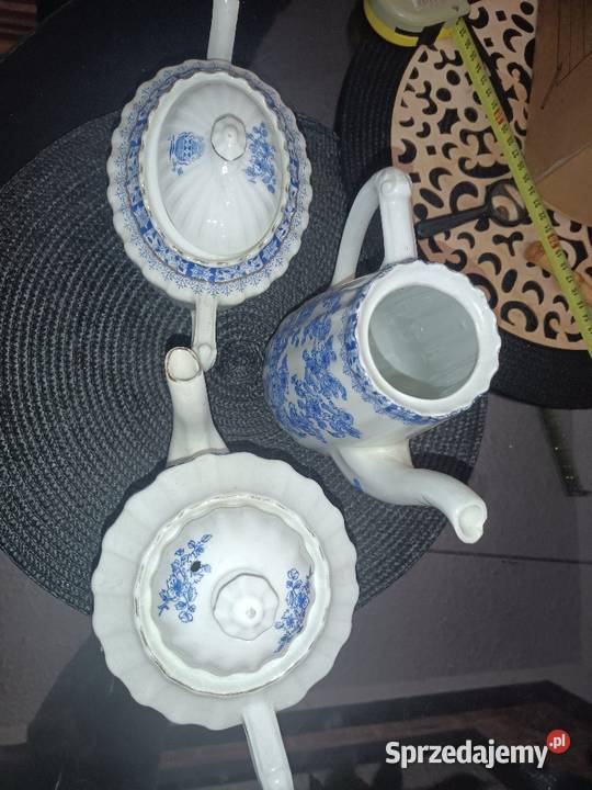 Stara porcelana z sygnaturami wykopaliska Kępno