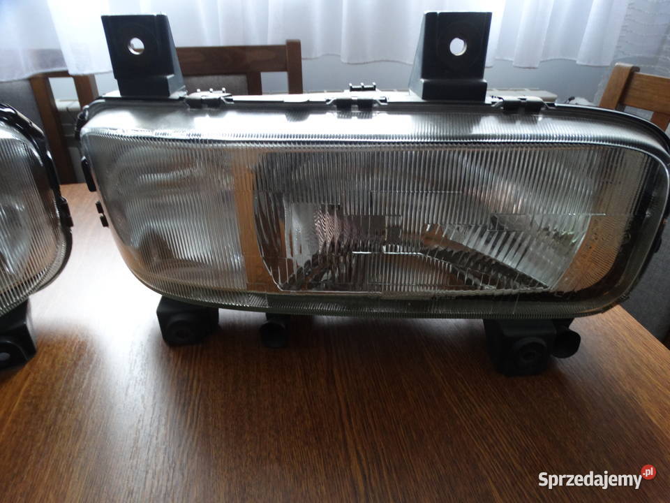 MERCEDES ATEGO REFLEKTORY LAMPY Przód dostawcze Części samochodowe podkarpackie