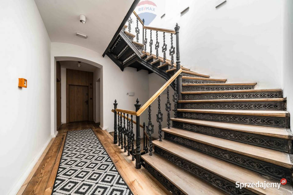 Ładna kawalerka kamienica winda Stare Miasto Poznań