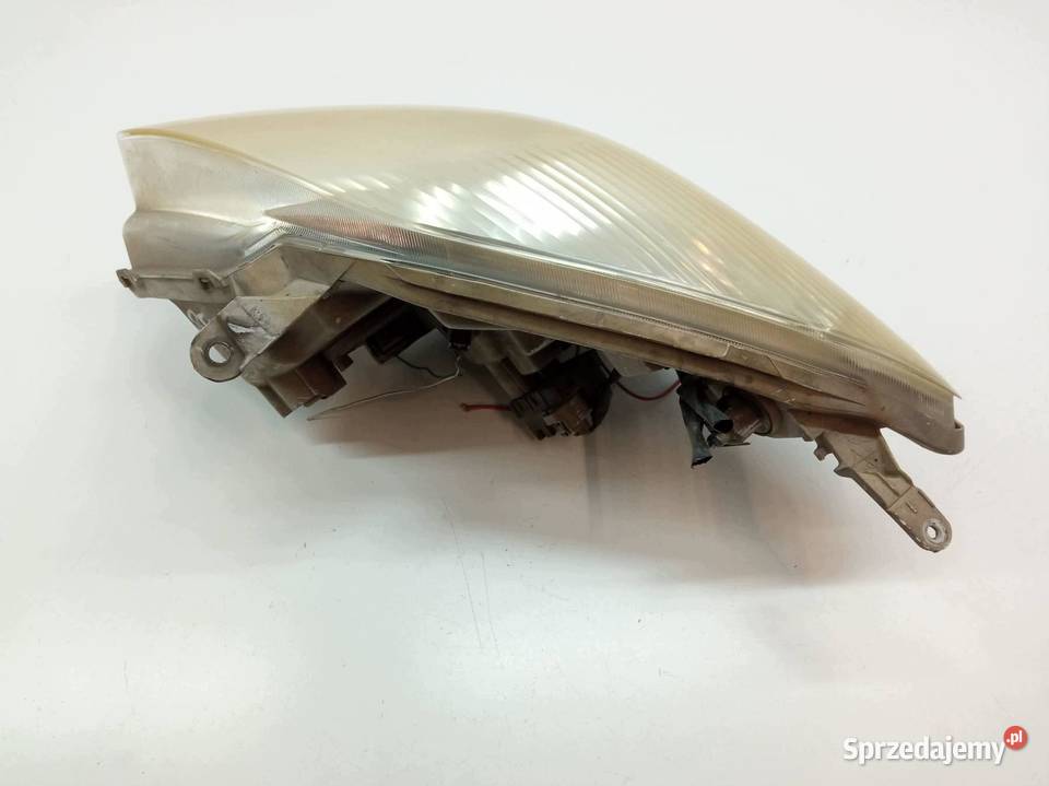 LAMPA PRZÓD PRAWA EU Toyota Corolla Verso I
