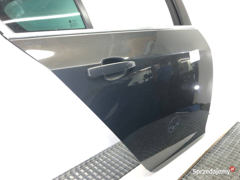 DRZWI PRAWY TYŁ OPEL INSIGNIA A Hatchback 0817