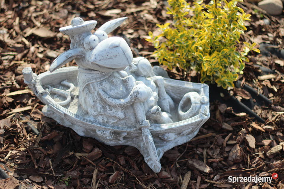 Figury rzeźby ogrodowe baranek w łódce Goliszów sprzedam