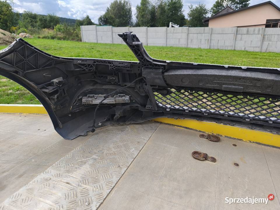 sprzedam kompletny zderzak Mercedes w 204 lift osobowe Zderzaki Bodzentyn