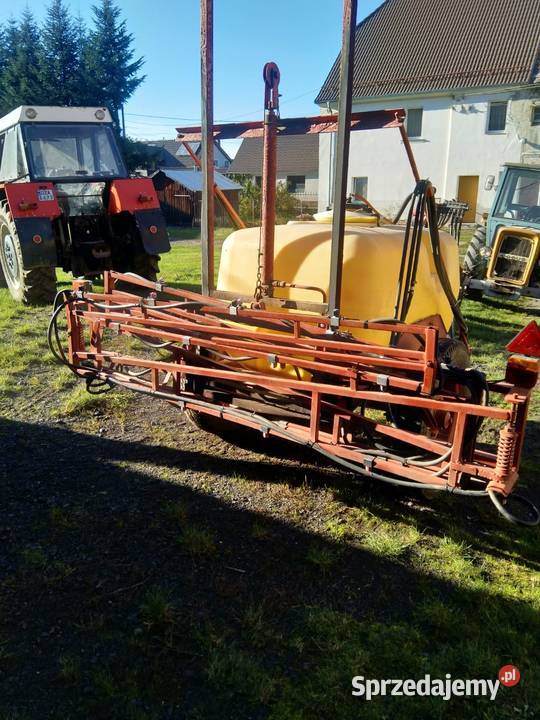 Opryskiwacz ciągany 1000l nieuszkodzony Ciepłowody