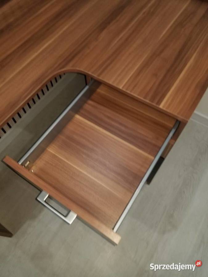 Biurko narożne z szufladami i fotelem śląskie Jaworzno