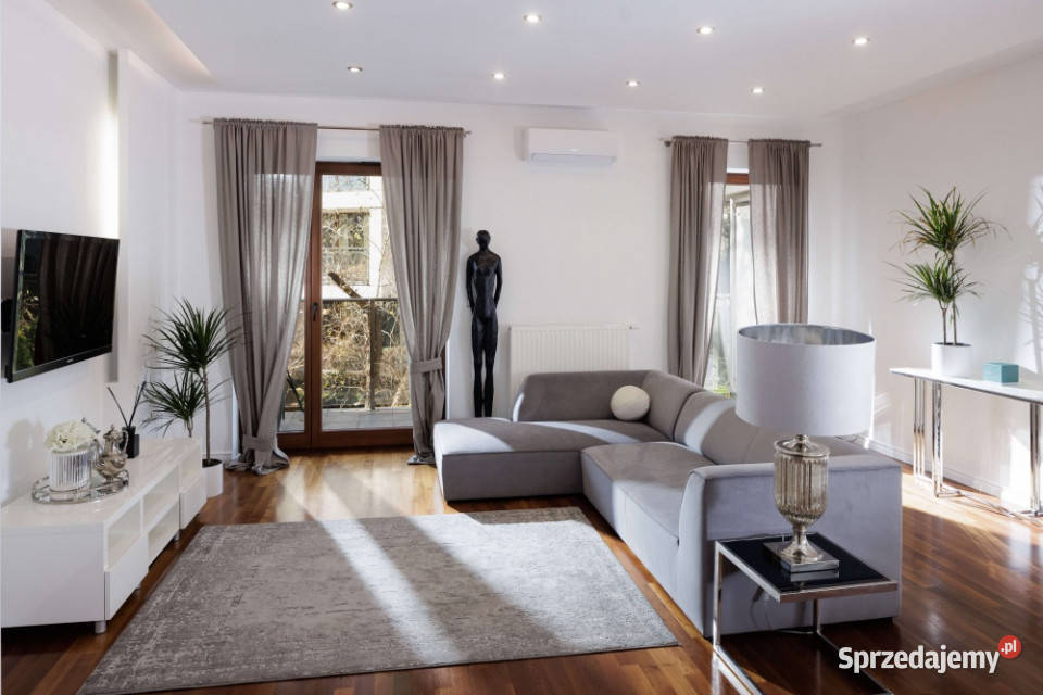 Luksusowy i przestronny apartament bezpośrednio Rok budowy 2009 Warszawa