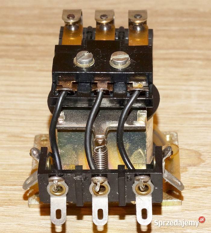 Przekaźnik RU4200243 3P 5 A 220 V cewka 24 VAC Części i akcesoria śląskie Gliwice sprzedam