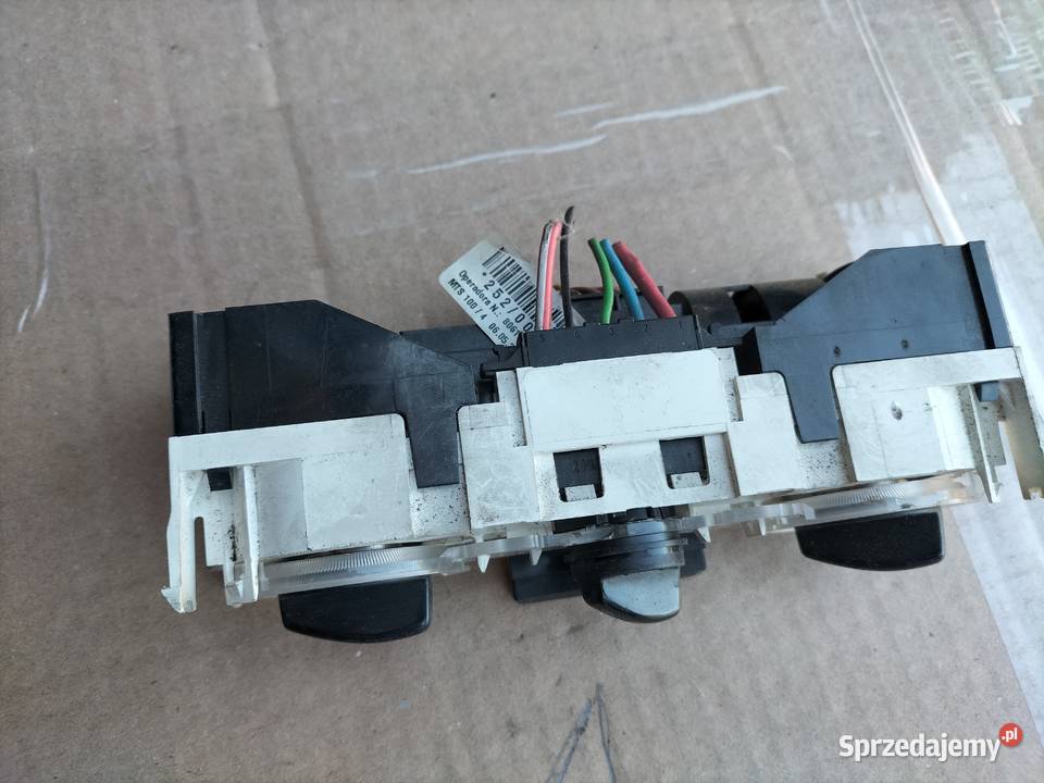 Panel nawiewu klimatyzacji SKODA FABIA I 1 panele sterowania, przełączniki Kamień-Kolonia sprzedam