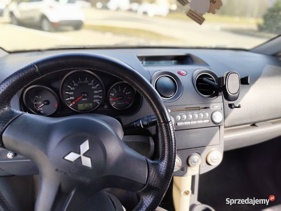 Cabrio Mitsubishi Colt CZC 2008 15 B b stan 142 Colt