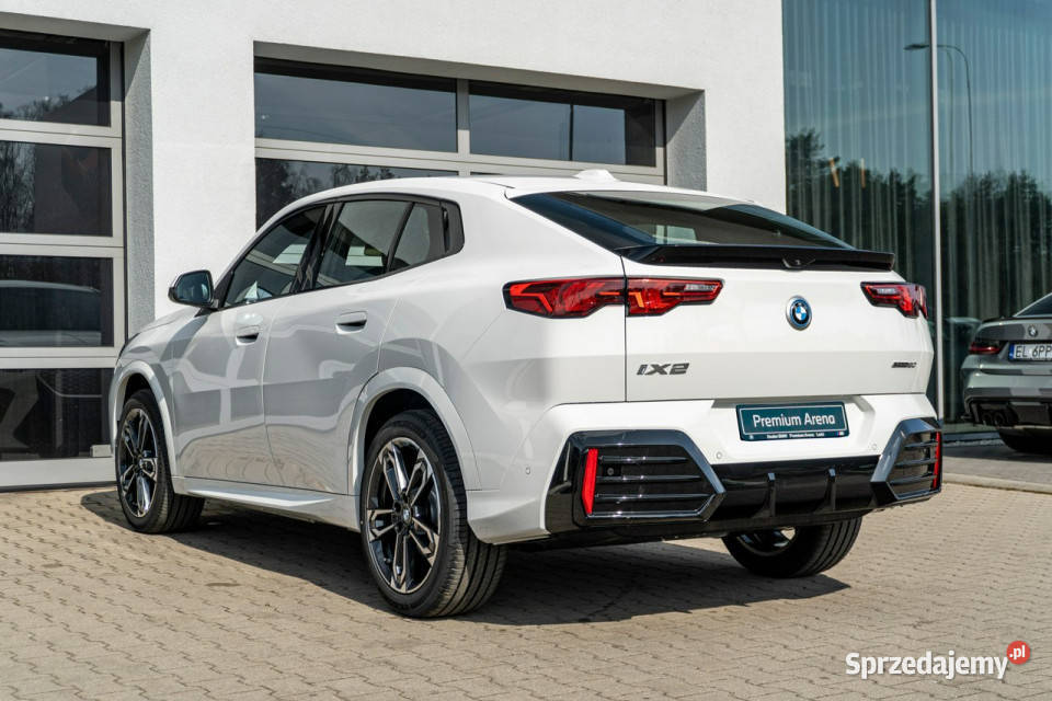 BMW iX2 iX2 eDrive20 z ratą 950 netto nieuszkodzony Łódź