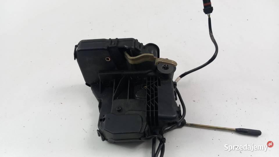 MERCEDES CLK W209 ZAMEK DRZWI PRZÓD PRAWY 5PIN Zbierkowo